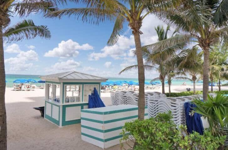 Amazing Apartment Oceanview Beautiful Amenities Sunny Isles Beach Bagian luar foto